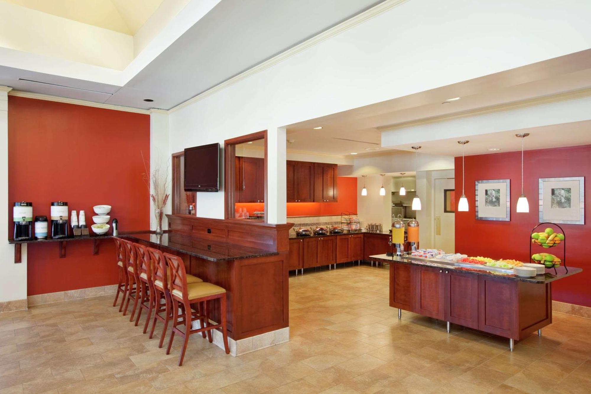 Hilton Garden Inn Oakbrook Terrace Bagian luar foto