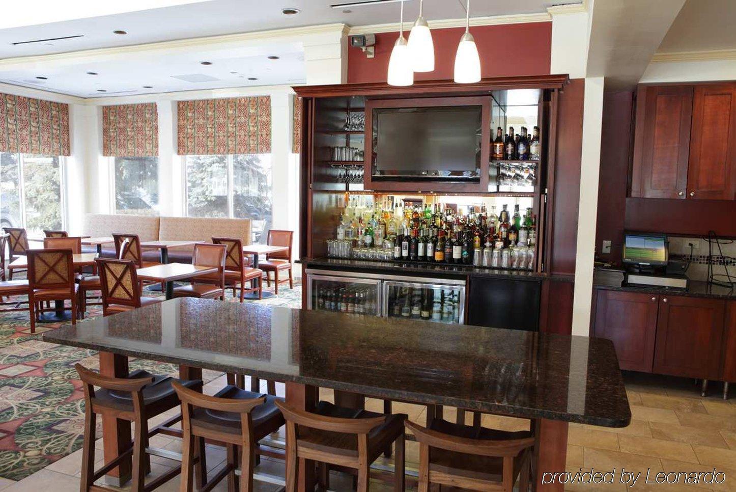Hilton Garden Inn Oakbrook Terrace Bagian luar foto