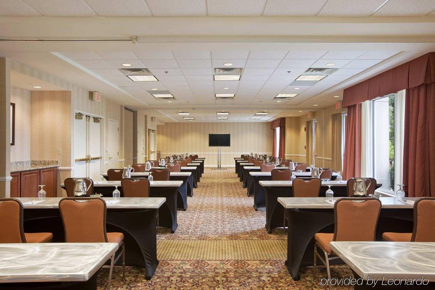 Hilton Garden Inn Oakbrook Terrace Bisnis foto